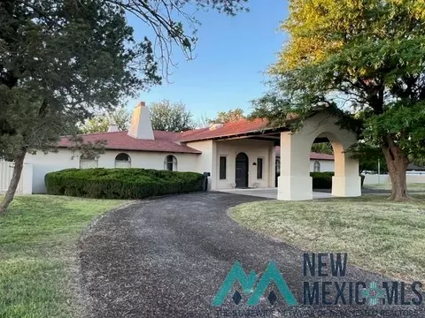 1111 W Country Clb, Roswell, NM 88201