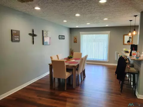 Dining - 2100 Miller St, Clovis, NM 88101 photo 1 of 3