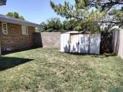 Exterior - 2100 Miller St, Clovis, NM 88101 photo 12 of 12