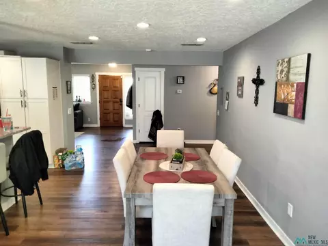 Dining - 2100 Miller St, Clovis, NM 88101 photo 3 of 3