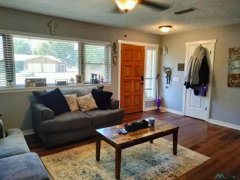 Entry Way - 2100 Miller St, Clovis, NM 88101 photo 1 of 1