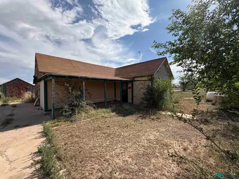 709 Main St, Hope, NM 88250