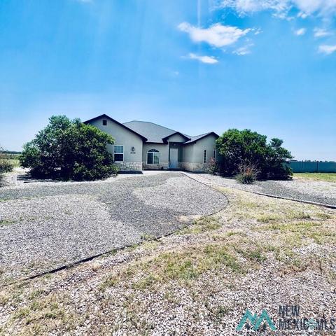 8620 N Knowles Rd, Hobbs, NM 88240