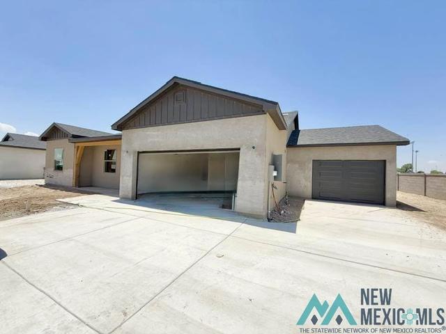 2520 Segovia Ct, Carlsbad, NM 88220