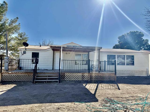 207 Chuck Wagon Rd, Carlsbad, NM 88220