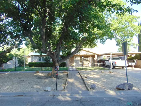 1014 S Platinum Ave, Deming, NM 88030