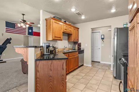2205 Ralph Boone Dr, Clovis, NM 88101 photo 9