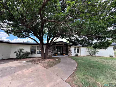 1032 Fairway Ter, Clovis, NM 88101