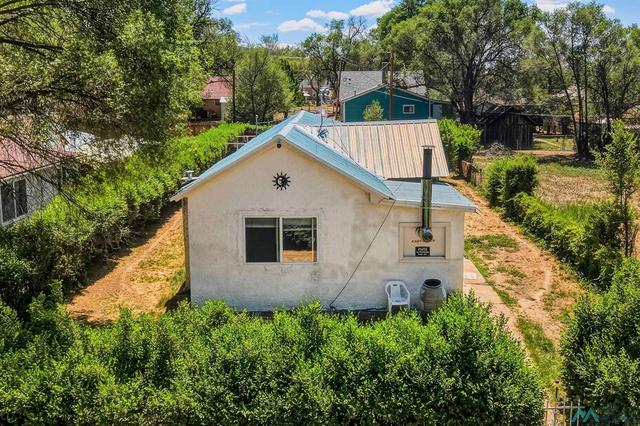 811 N 4th St, Raton, NM 87740
