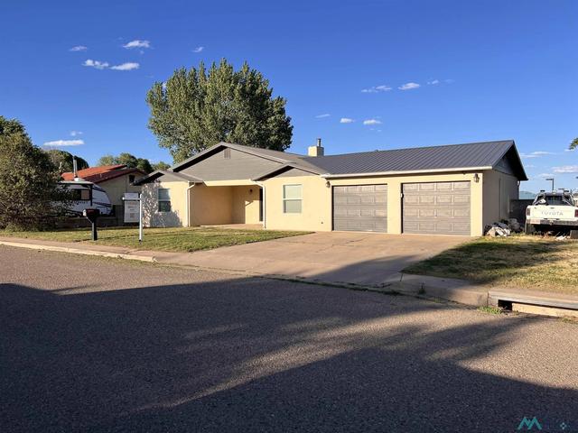 2012 Longview Dr, Las Vegas, NM 87701