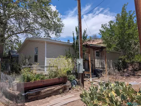 327 Animas Creek Rd, Caballo, NM 87931