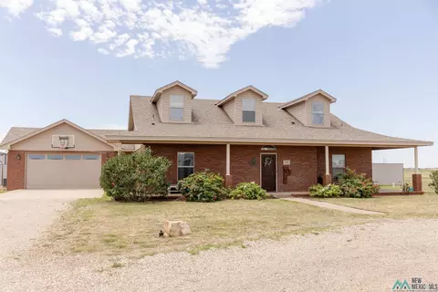 1025 Tall Grass Ln, Clovis, NM 88101