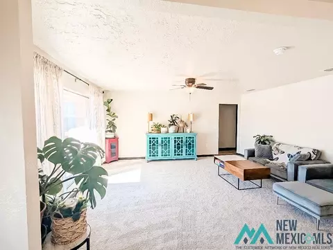 Living - 2901 Gidding St, Clovis, NM 88101 photo 2 of 8