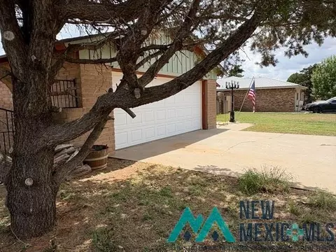 1037 Oakhurst, Clovis, NM 88101 photo 3