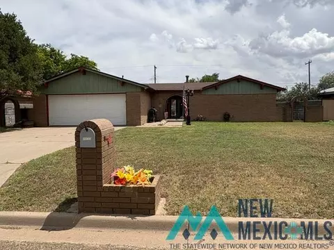 1037 Oakhurst, Clovis, NM 88101 photo 1