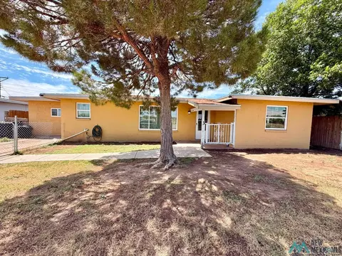 3 E Wells St, Roswell, NM 88203