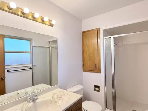 Bath - 3633 Linkwood, Clovis, NM 88101 photo 1 of 2