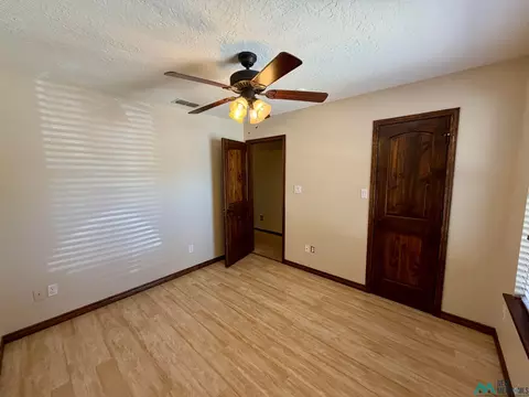 Bedroom - 4621 Sandstone Dr, Clovis, NM 88101 photo 4 of 5