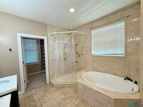 1043 Tall Grass, Clovis, NM 88101 photo 16