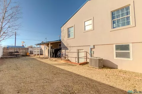 Exterior - 1560 Westchester St, Clovis, NM 88101 photo 3 of 4