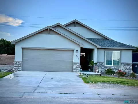 1701 Magnolia, Roswell, NM 88201