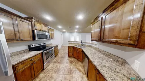 204 Carmel Dr, Clovis, NM 88101 photo 8