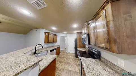 204 Carmel Dr, Clovis, NM 88101 photo 7