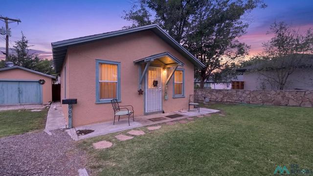 906 W 7th St, Roswell, NM 88201