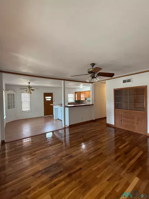 Living - 2204 Wallace St, Clovis, NM 88101 photo 3 of 5