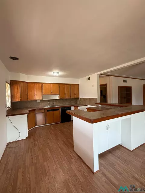 Kitchen - 2204 Wallace St, Clovis, NM 88101 photo 1 of 2