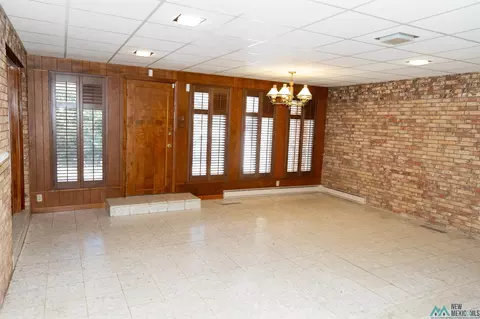 Living - 2016 Wilshire, Clovis, NM 88101 photo 13 of 18