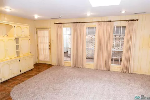 Living - 2016 Wilshire, Clovis, NM 88101 photo 17 of 18