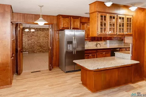 Kitchen - 2016 Wilshire, Clovis, NM 88101 photo 1 of 10