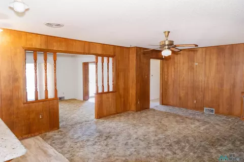 Living - 2016 Wilshire, Clovis, NM 88101 photo 10 of 18