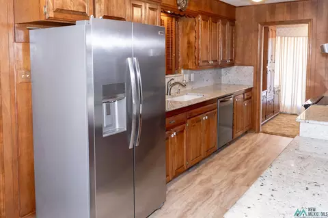 Kitchen - 2016 Wilshire, Clovis, NM 88101 photo 7 of 10
