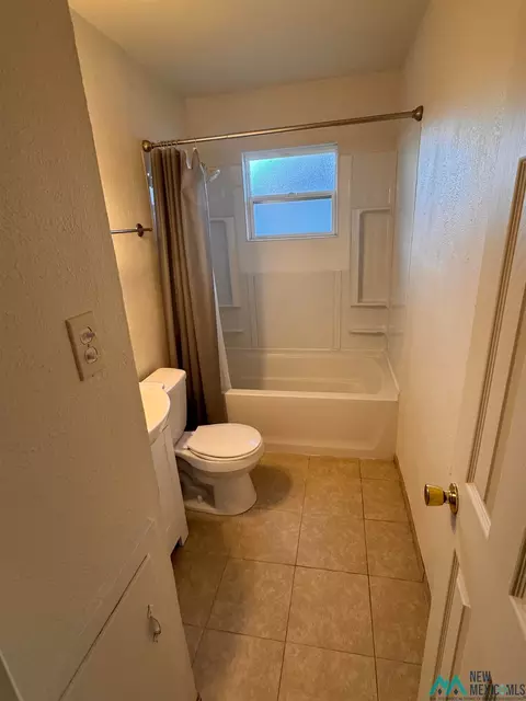 Bath - 1200 Hondo St, Clovis, NM 88101 photo 1 of 2