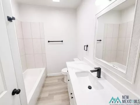 Bath - 1532 Sr 77, Clovis, NM 88101 photo 4 of 5