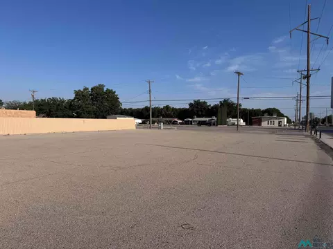 1206 W Hermosa Dr, Artesia, NM 88210