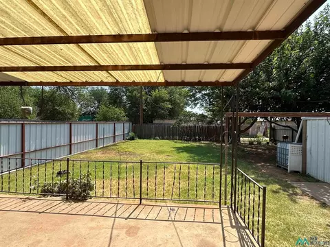 Exterior - 509 N Oak St, Clovis, NM 88101 photo 4 of 7