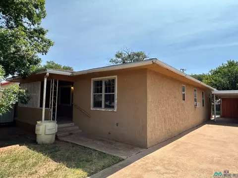Exterior - 509 N Oak St, Clovis, NM 88101 photo 3 of 7