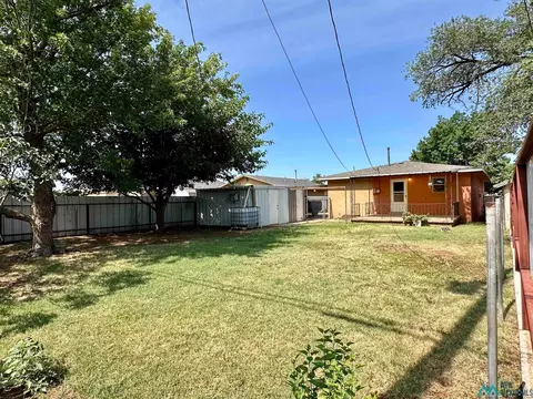 Exterior - 509 N Oak St, Clovis, NM 88101 photo 6 of 7