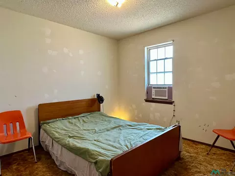 Bedroom - 509 N Oak St, Clovis, NM 88101 photo 2 of 5