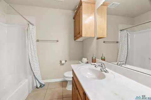 Bath - 2204 Enloe Dr, Clovis, NM 88101 photo 5 of 6