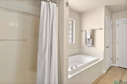 Bath - 2204 Enloe Dr, Clovis, NM 88101 photo 3 of 6