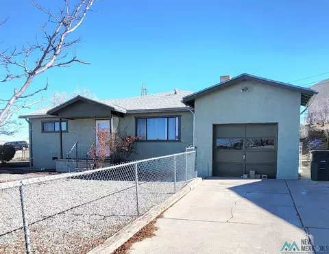 301 Debra St, Gallup, NM 87301