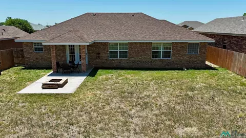 Exterior - 2408 Cobblestone Cir, Clovis, NM 88101 photo 3 of 4
