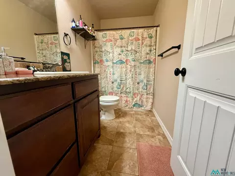 Bath - 2408 Cobblestone Cir, Clovis, NM 88101 photo 1 of 6