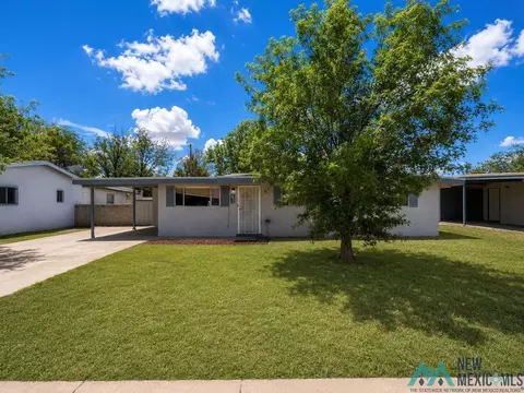 604 Greenbrier St, Roswell, NM 88203