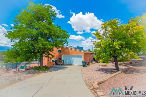 301 Canoncito Ave, Gallup, NM 87301