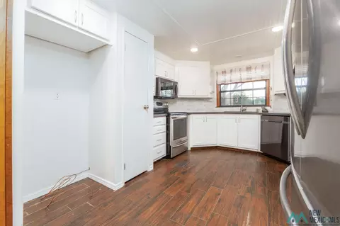 Kitchen - 15 Jill St, Clovis, NM 88101 photo 2 of 3